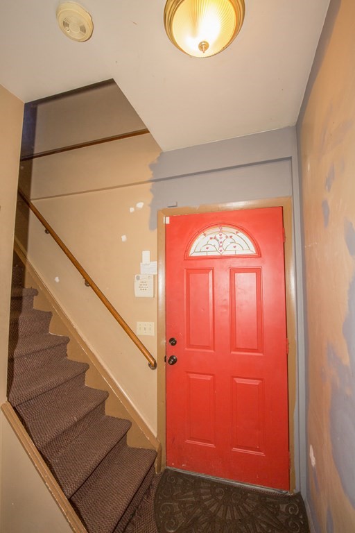 22 Loring Street Springfield, MA 01105 - Photo 16 of 40