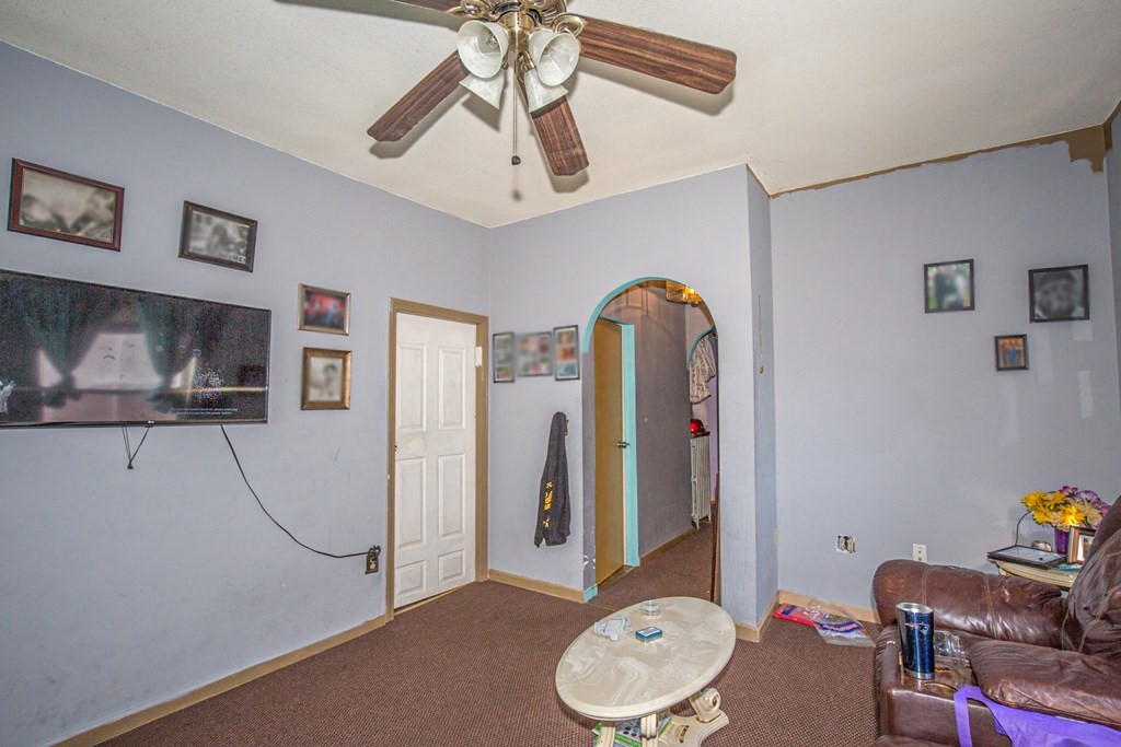 22 Loring Street Springfield, MA 01105 - Photo 18 of 40