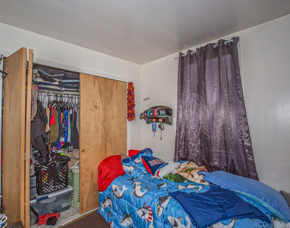 22 Loring Street Springfield, MA 01105 - Photo 27 of 40