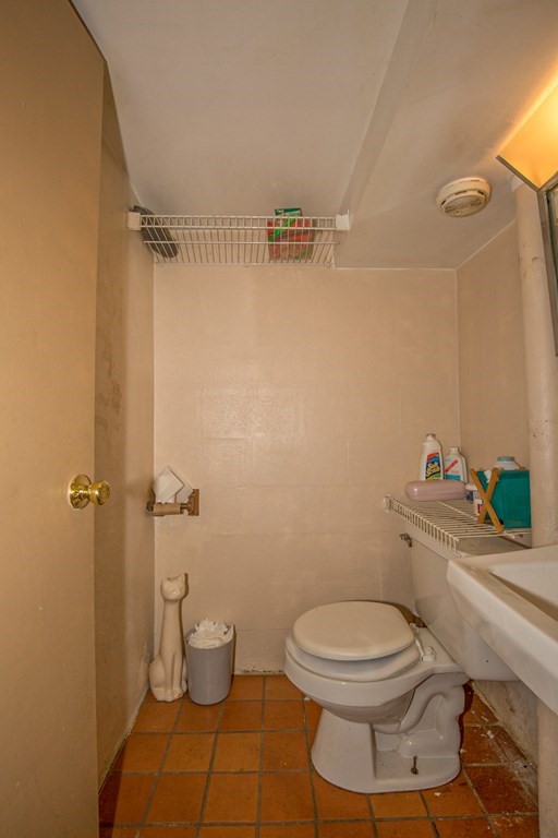 22 Loring Street Springfield, MA 01105 - Photo 35 of 40