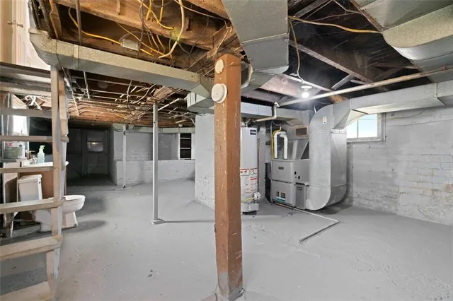 $118,000 | 129 Franklin Avenue, Vandergrift, PA 15690