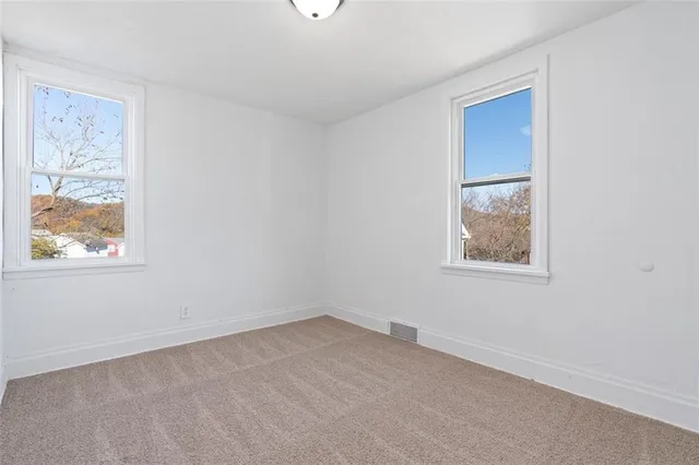 $118,000 | 129 Franklin Avenue, Vandergrift, PA 15690