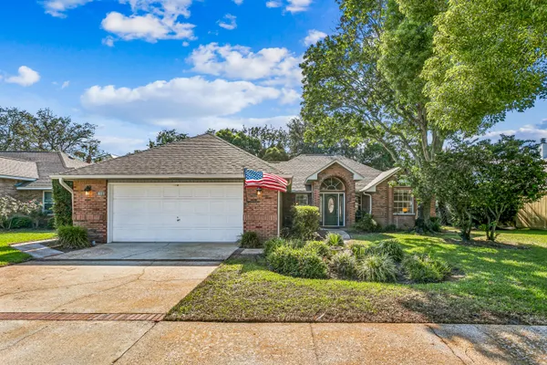 $558,000 | 157 Kel-Wen Circle, Destin, FL 32541