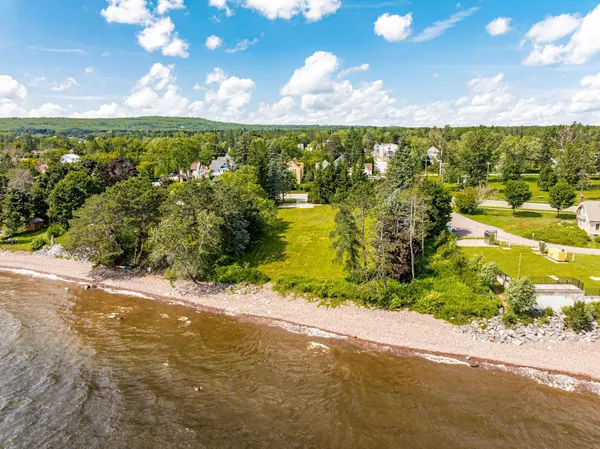 $995,000 | 5918 London Road, Duluth, MN 55804