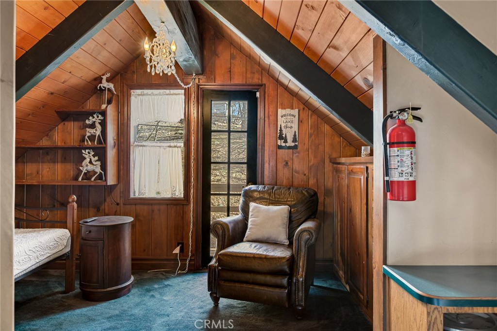 1055 Meadow Brook Road Lake Arrowhead, CA 92352 - Photo 23 of 27 a outdoor space with patio