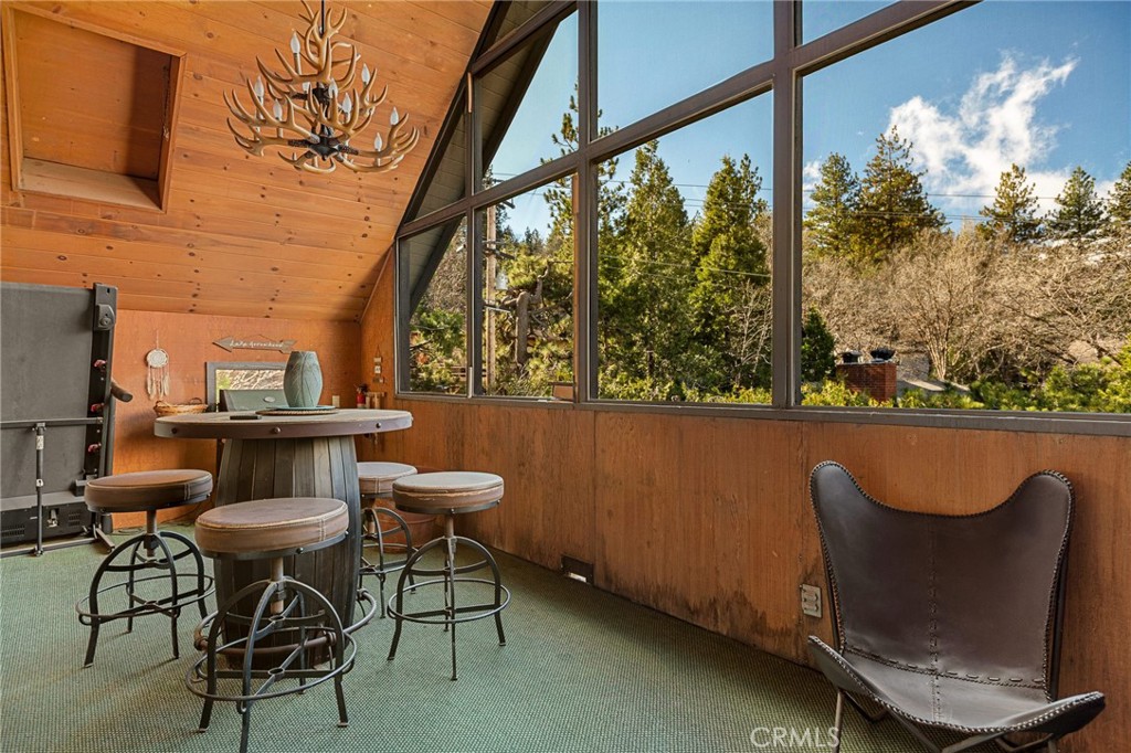 1055 Meadow Brook Road Lake Arrowhead, CA 92352 - Photo 5 of 27 a view of a outdoor seating area