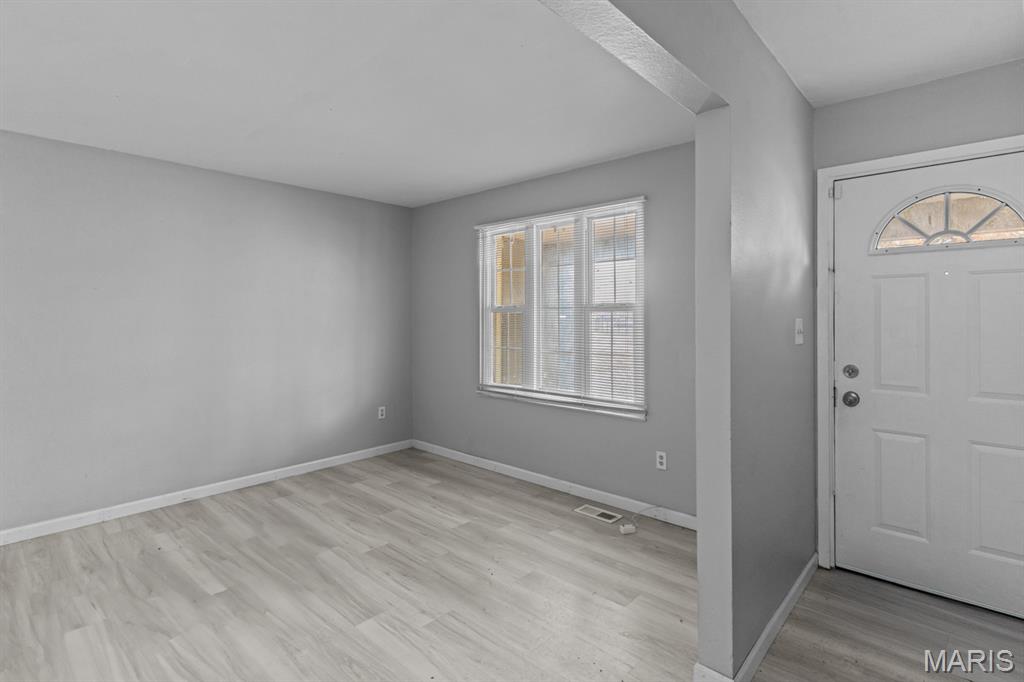 12322 Spanish Pond Road St. Louis, MO 63138 - Photo 3 of 21