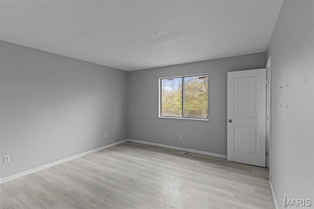 12322 Spanish Pond Road St. Louis, MO 63138 - Photo 5 of 21