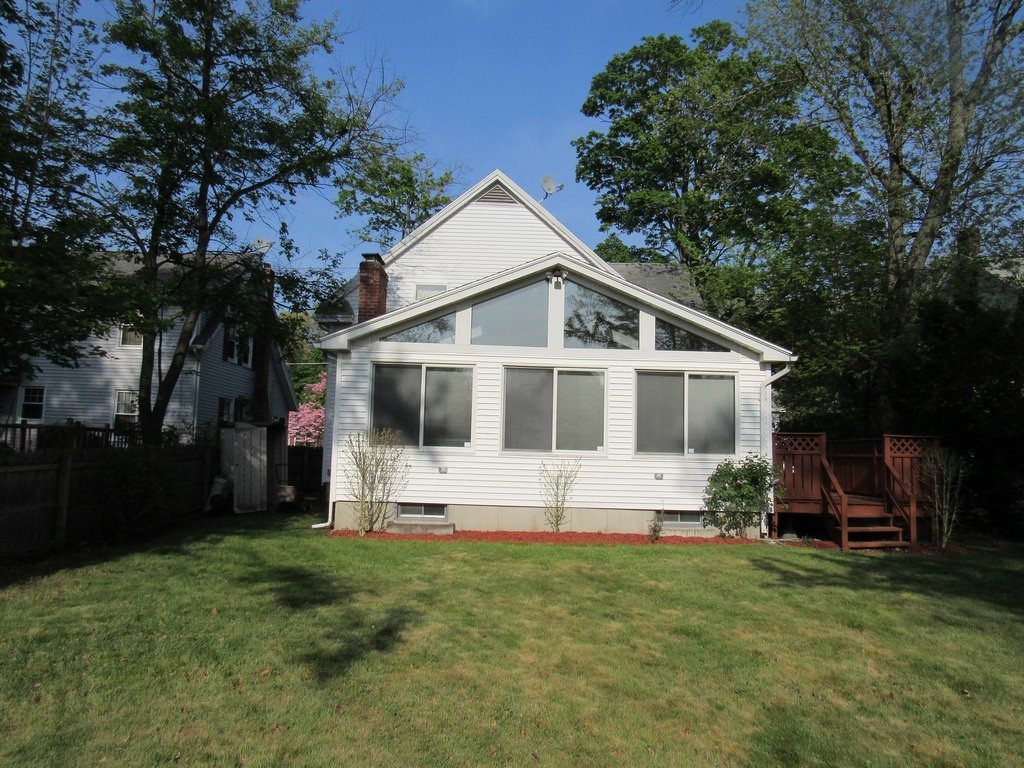 96 Belvidere Street Springfield, MA 01108 - Photo 3 of 10