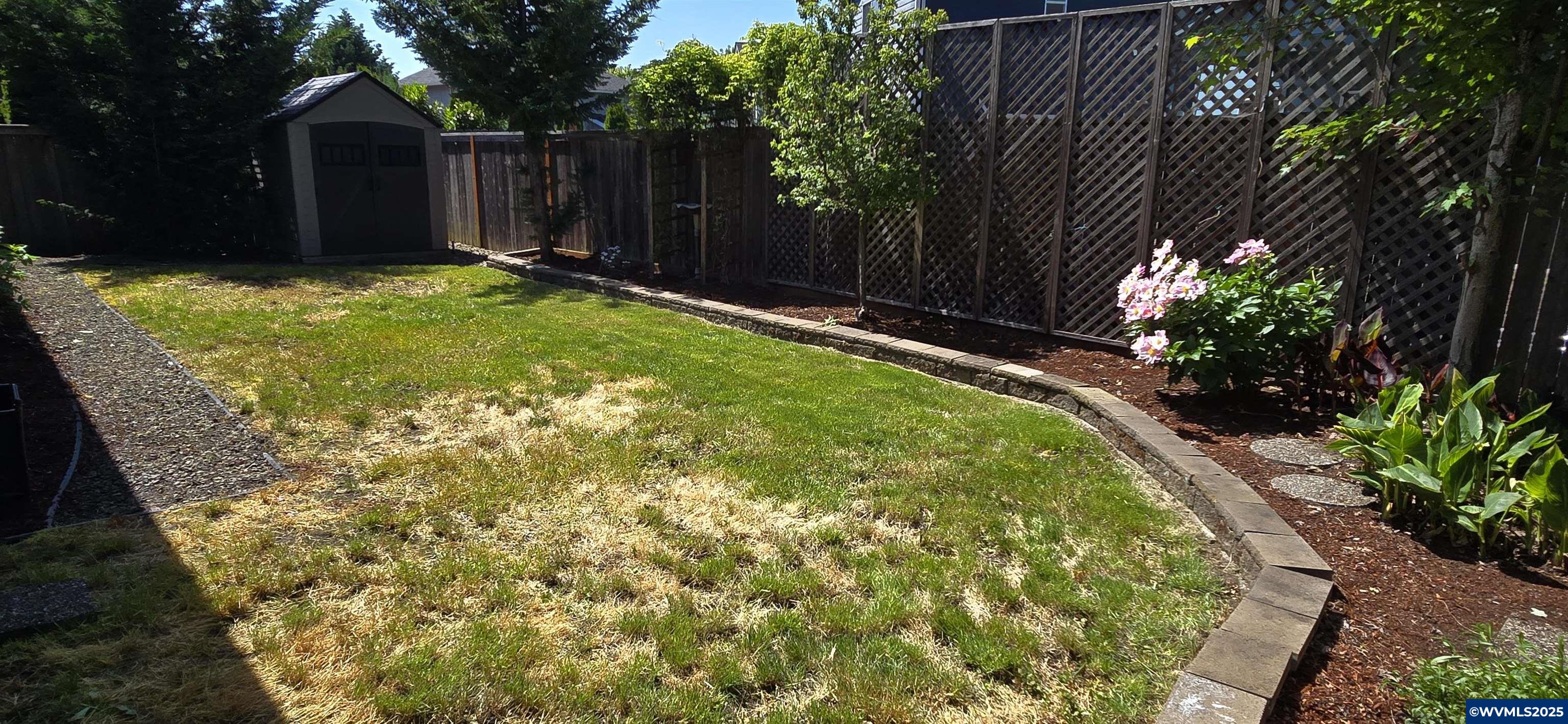 1047 Robbins Way Lebanon, OR 97355 - Photo 27 of 28
