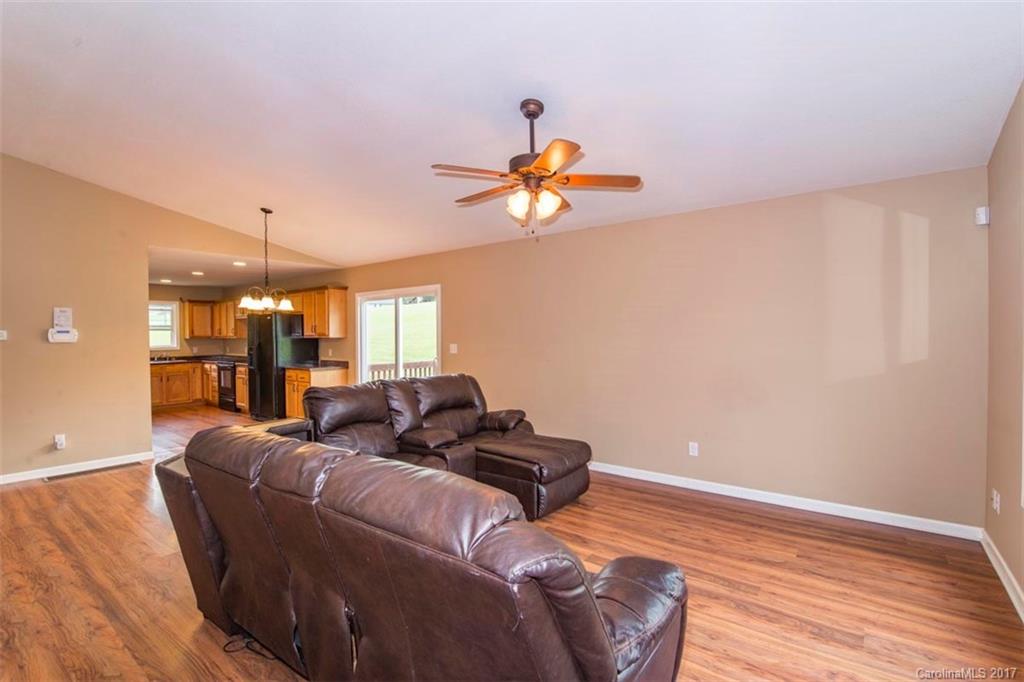 94 Martin Branch Road Leicester, NC 28748 - Photo 5 of 24
