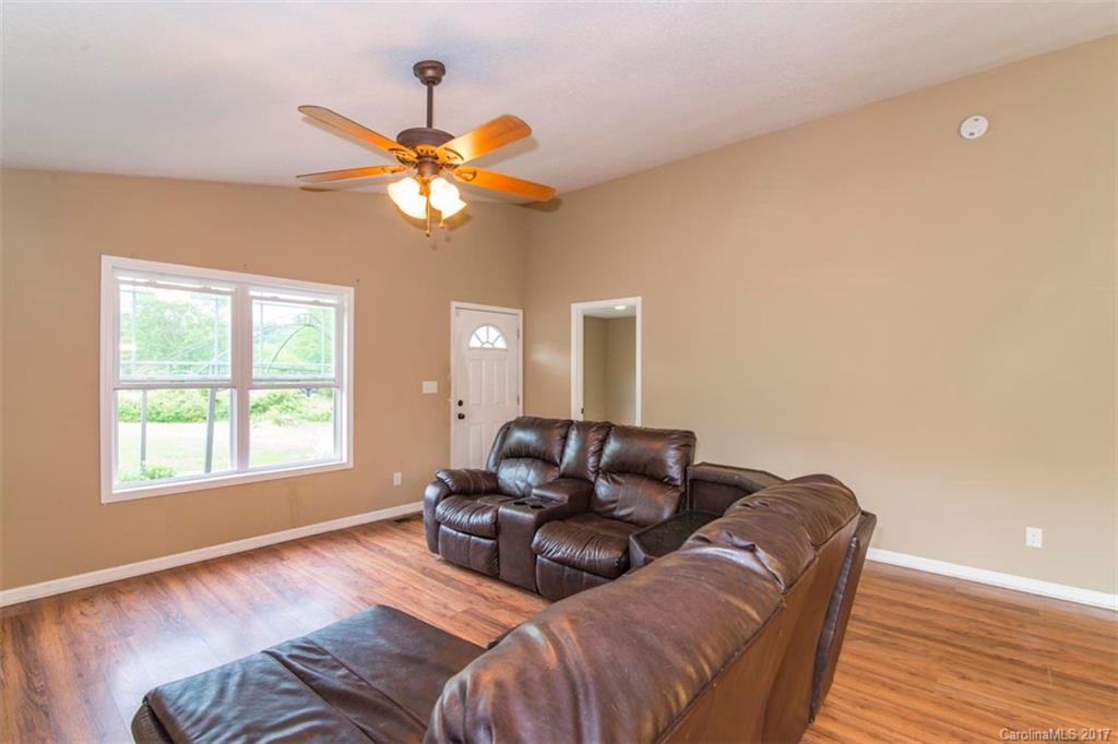 94 Martin Branch Road Leicester, NC 28748 - Photo 6 of 24