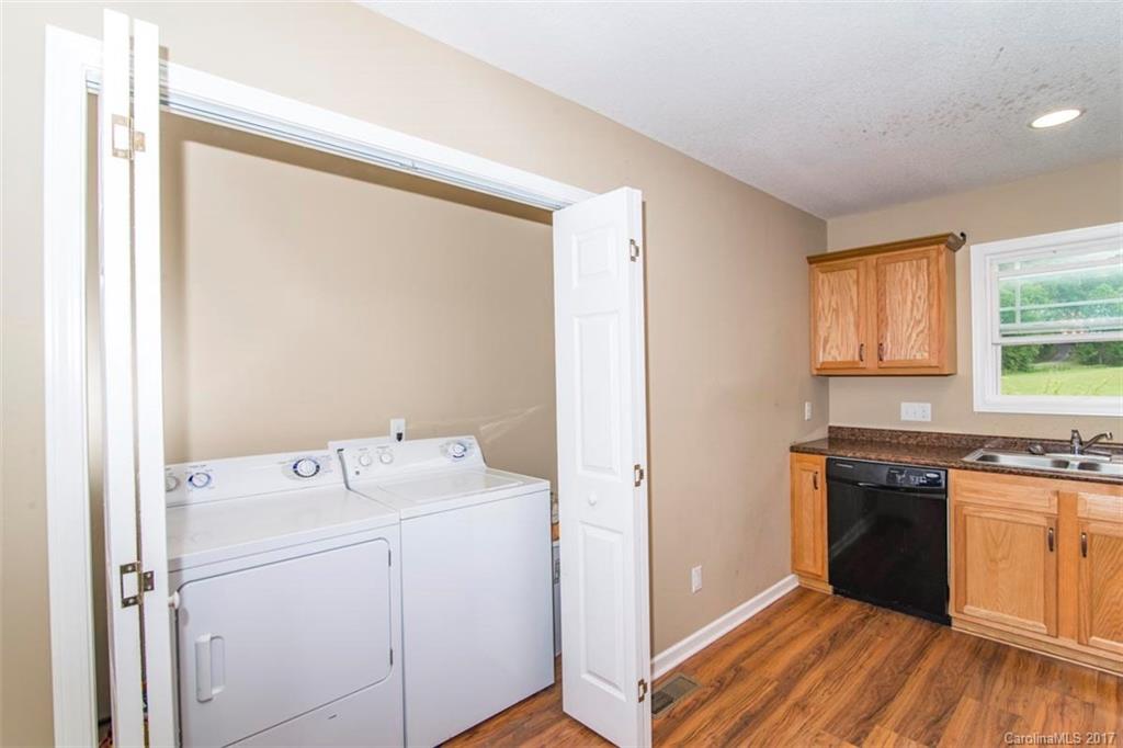 94 Martin Branch Road Leicester, NC 28748 - Photo 8 of 24
