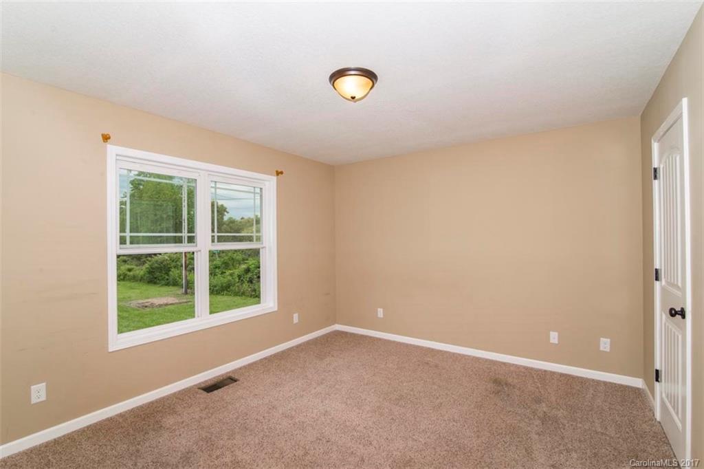 94 Martin Branch Road Leicester, NC 28748 - Photo 9 of 24