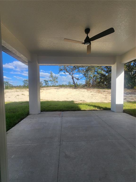 9483 Southwest 121st Terrace Dunnellon, FL 34432 - Photo 38 of 42 a view of empty room with window
