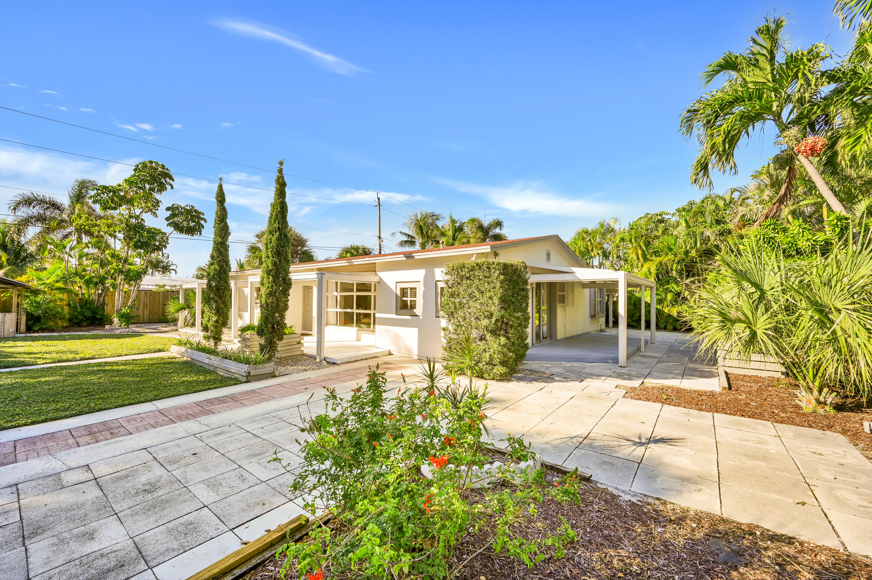 151 Arlington Road West Palm Beach, FL 33405 - Photo 2 of 15 Image 2