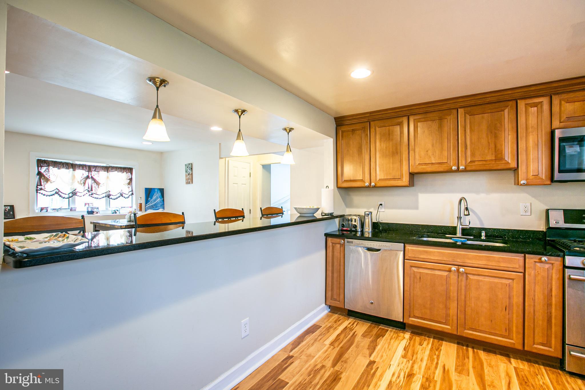 35 Fenway Road Hamilton, NJ 08620 - Photo 4 of 34