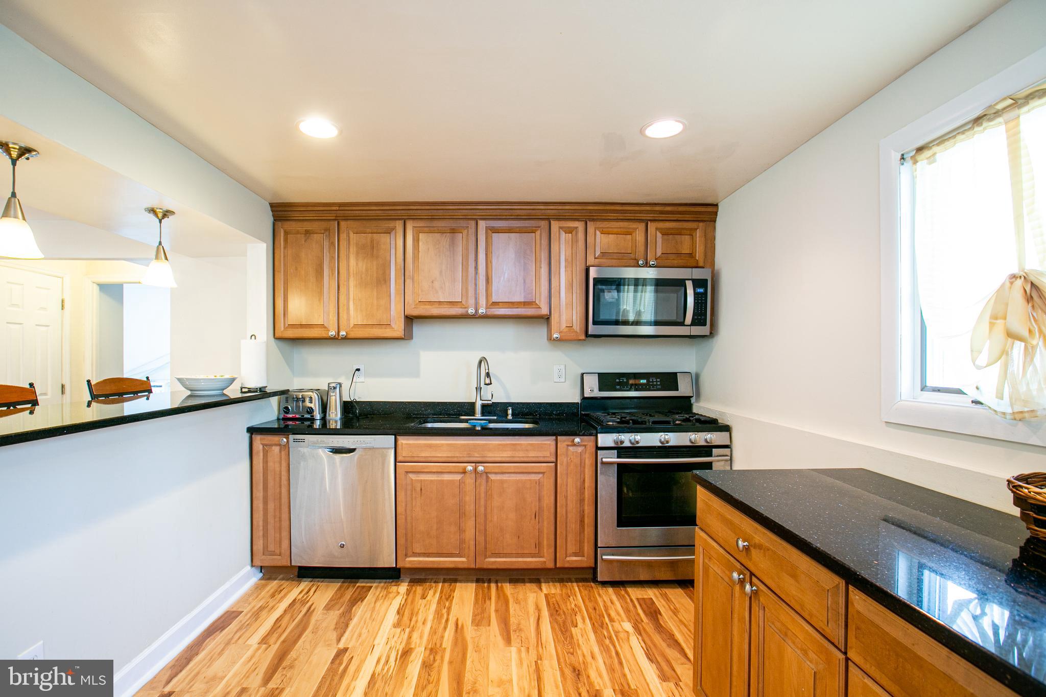 35 Fenway Road Hamilton, NJ 08620 - Photo 5 of 34