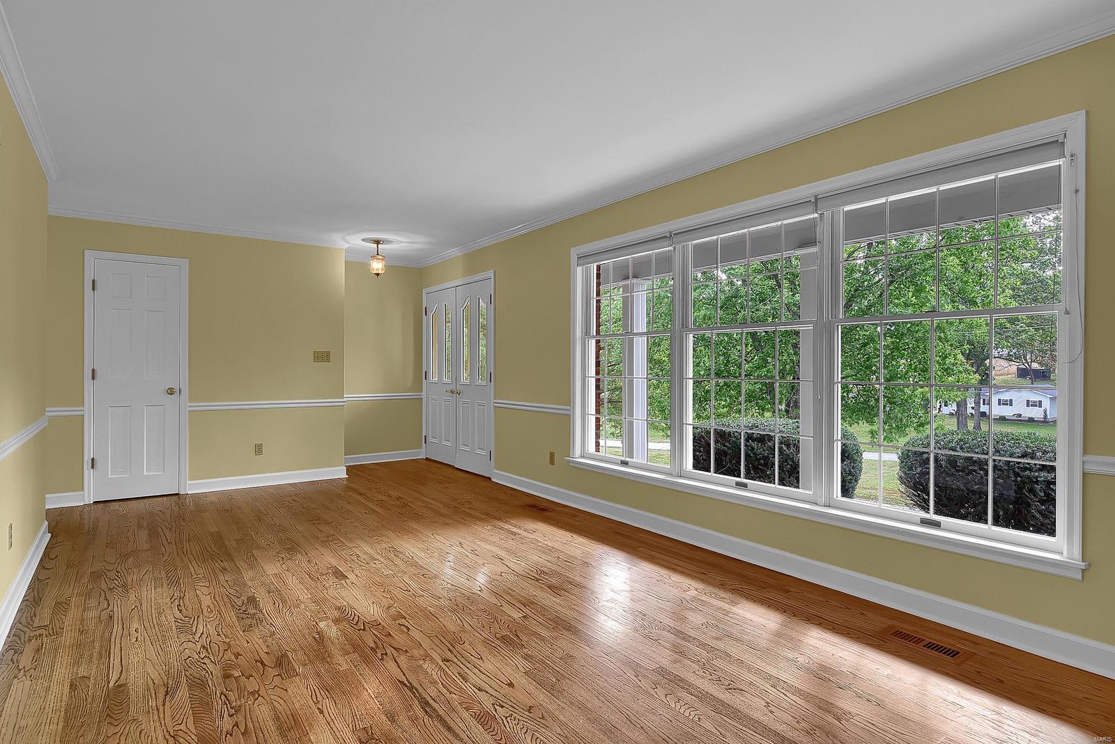809 Mueller Road O'Fallon, MO 63366 - Photo 5 of 39
