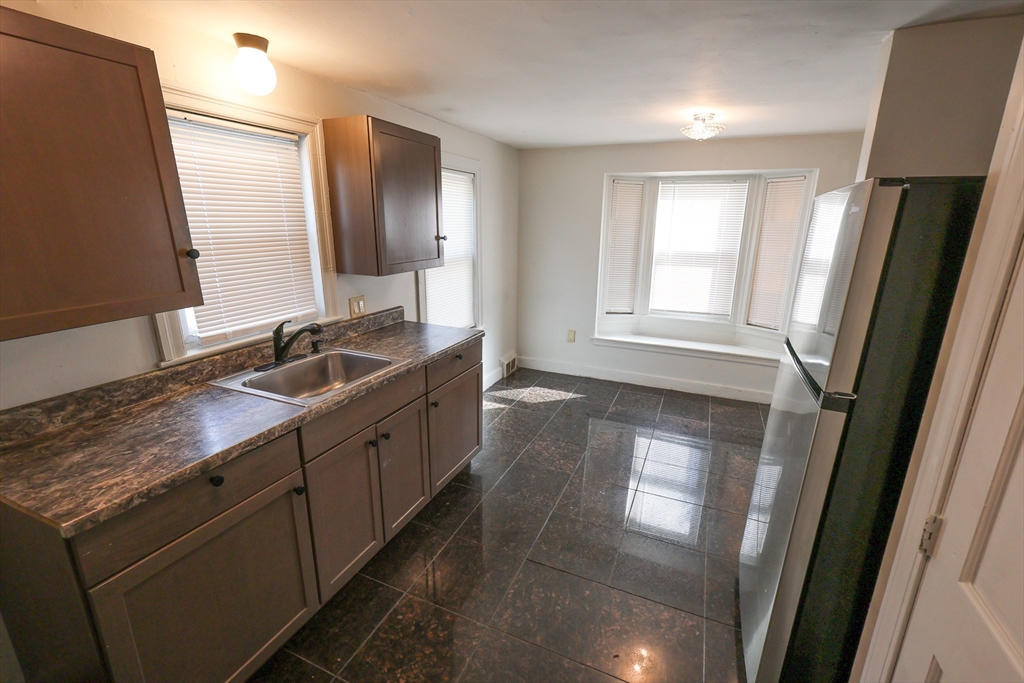 15 Ridgeview Avenue, Unit 1R Boston, MA 02126 - Photo 2 of 15