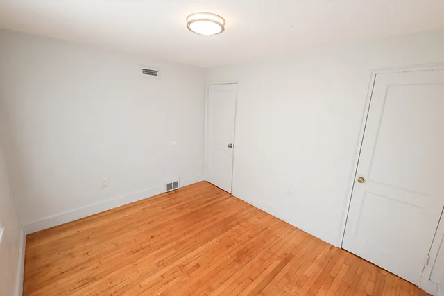 $2,450 | 15 Ridgeview Avenue, Unit 1R, Boston, MA 02126