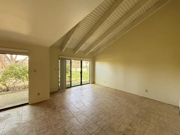 $1,650 | 1905 West Lane, Kerrville, TX 78028