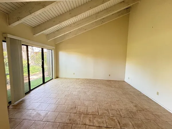 $1,650 | 1905 West Lane, Kerrville, TX 78028