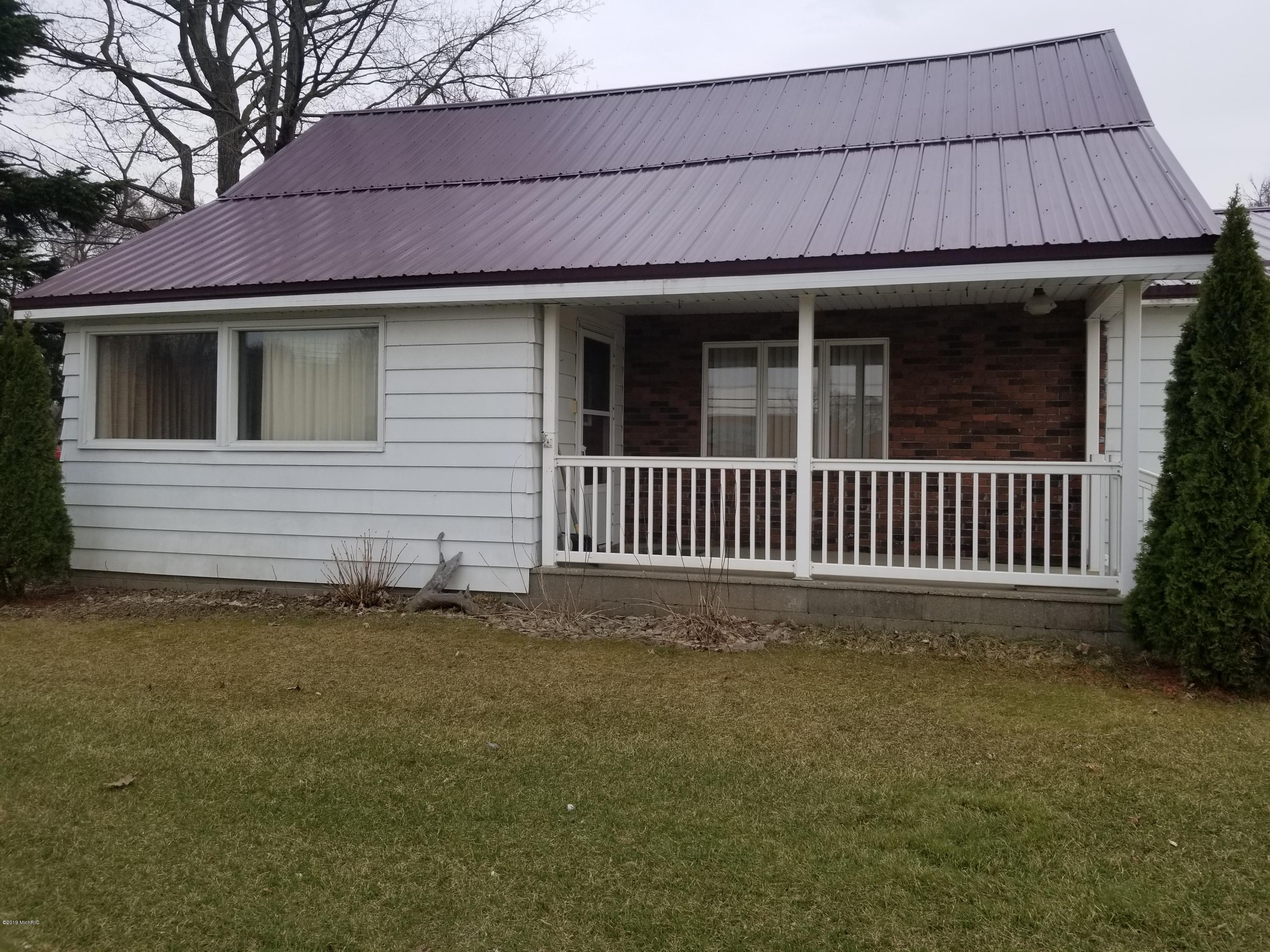 10792 East Carson City Road Carson City, MI 48811 - Photo 1 of 44 20190411_175302