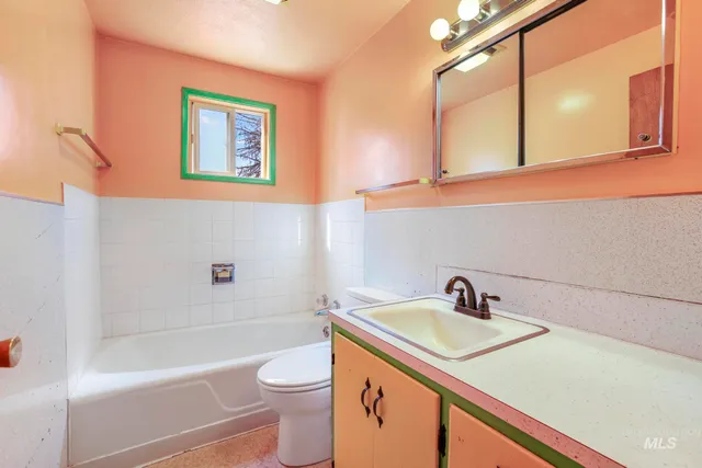 $425,000 | 2036 South 2000 East, Gooding, ID 83330