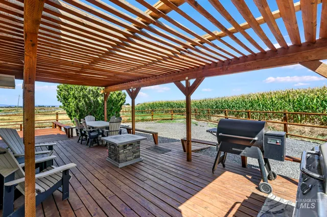 $425,000 | 2036 South 2000 East, Gooding, ID 83330