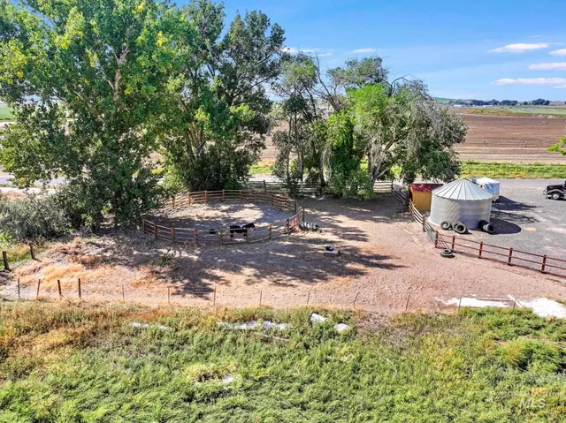 $425,000 | 2036 South 2000 East, Gooding, ID 83330