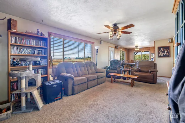 $425,000 | 2036 South 2000 East, Gooding, ID 83330