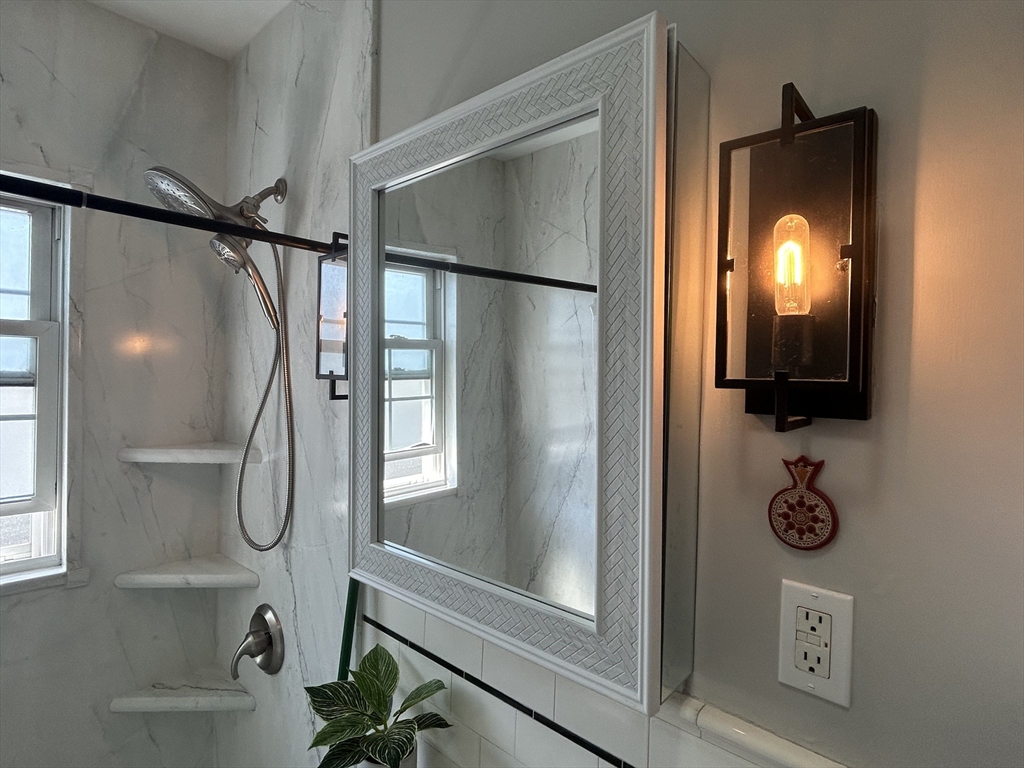 18 Ropes Street, Unit 2R Salem, MA 01970 - Photo 21 of 25