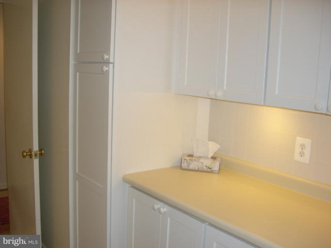 119 Cross Keys Road, Unit R119C Baltimore, MD 21210 - Photo 2 of 30 Kitchen