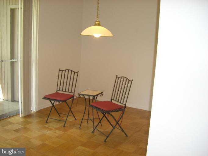 119 Cross Keys Road, Unit R119C Baltimore, MD 21210 - Photo 8 of 30 Dining Room
