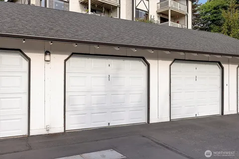 $614,880 | 3410 161st Court Southeast, Unit 31, Bellevue, WA 98008