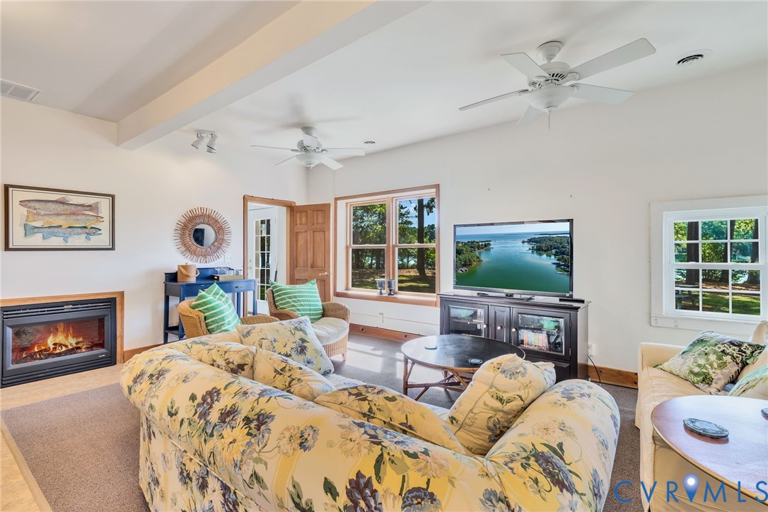 430 Harveys Neck Road Heathsville, VA 22473 - Photo 42 of 51 Spacious living area in Guest cottage featuring a