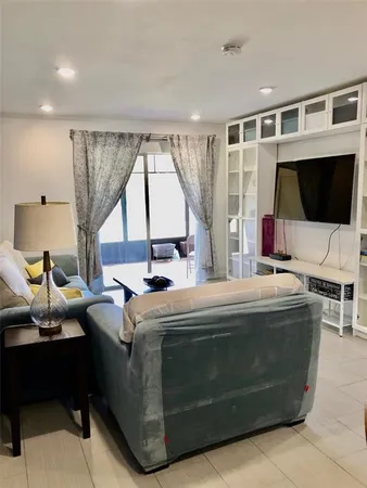 $1,525 | 102 Capri Isles Boulevard, Unit 106, Venice, FL 34292