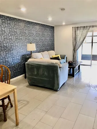 $1,525 | 102 Capri Isles Boulevard, Unit 106, Venice, FL 34292