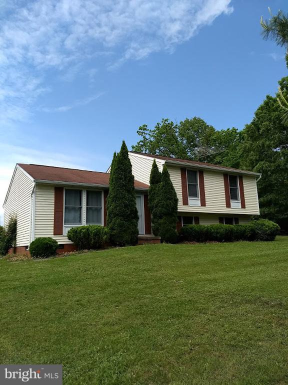 377 Cross Junction Road Cross Junction, VA 22625 - Photo 1 of 40
