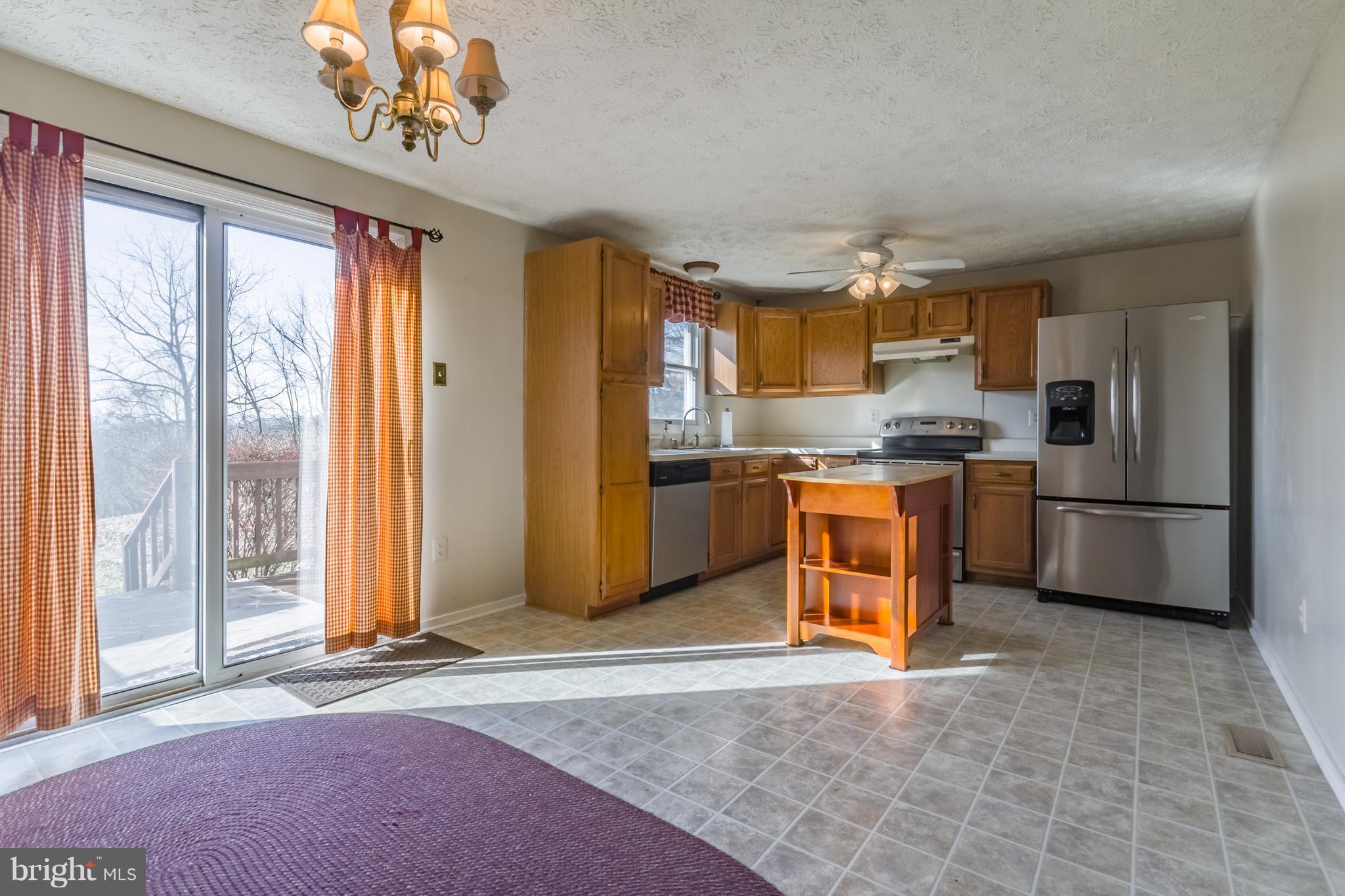 377 Cross Junction Road Cross Junction, VA 22625 - Photo 21 of 40 Eat in kitchen w/walk out to back deck