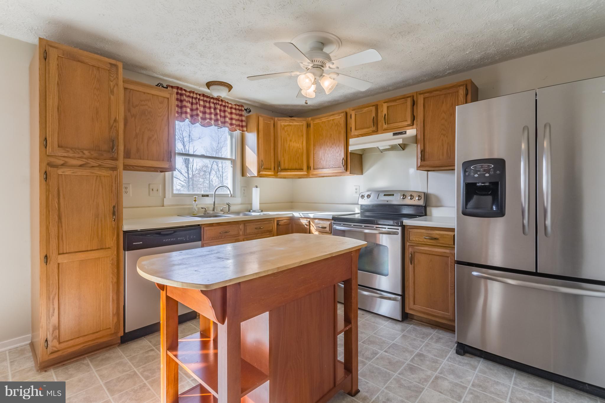 377 Cross Junction Road Cross Junction, VA 22625 - Photo 23 of 40