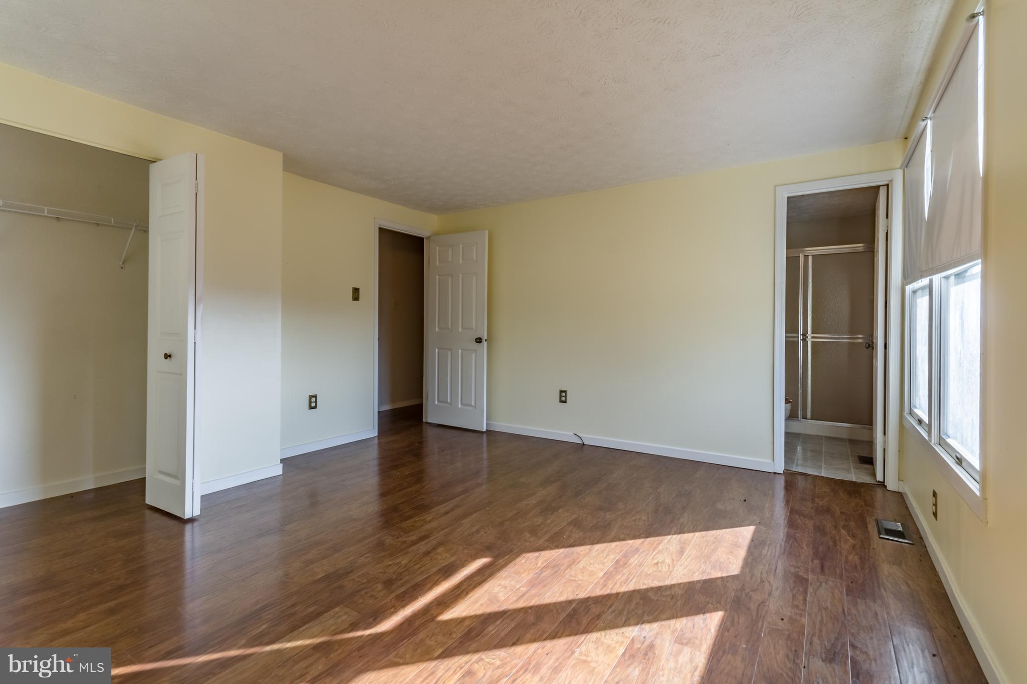 377 Cross Junction Road Cross Junction, VA 22625 - Photo 24 of 40 Master bedroom