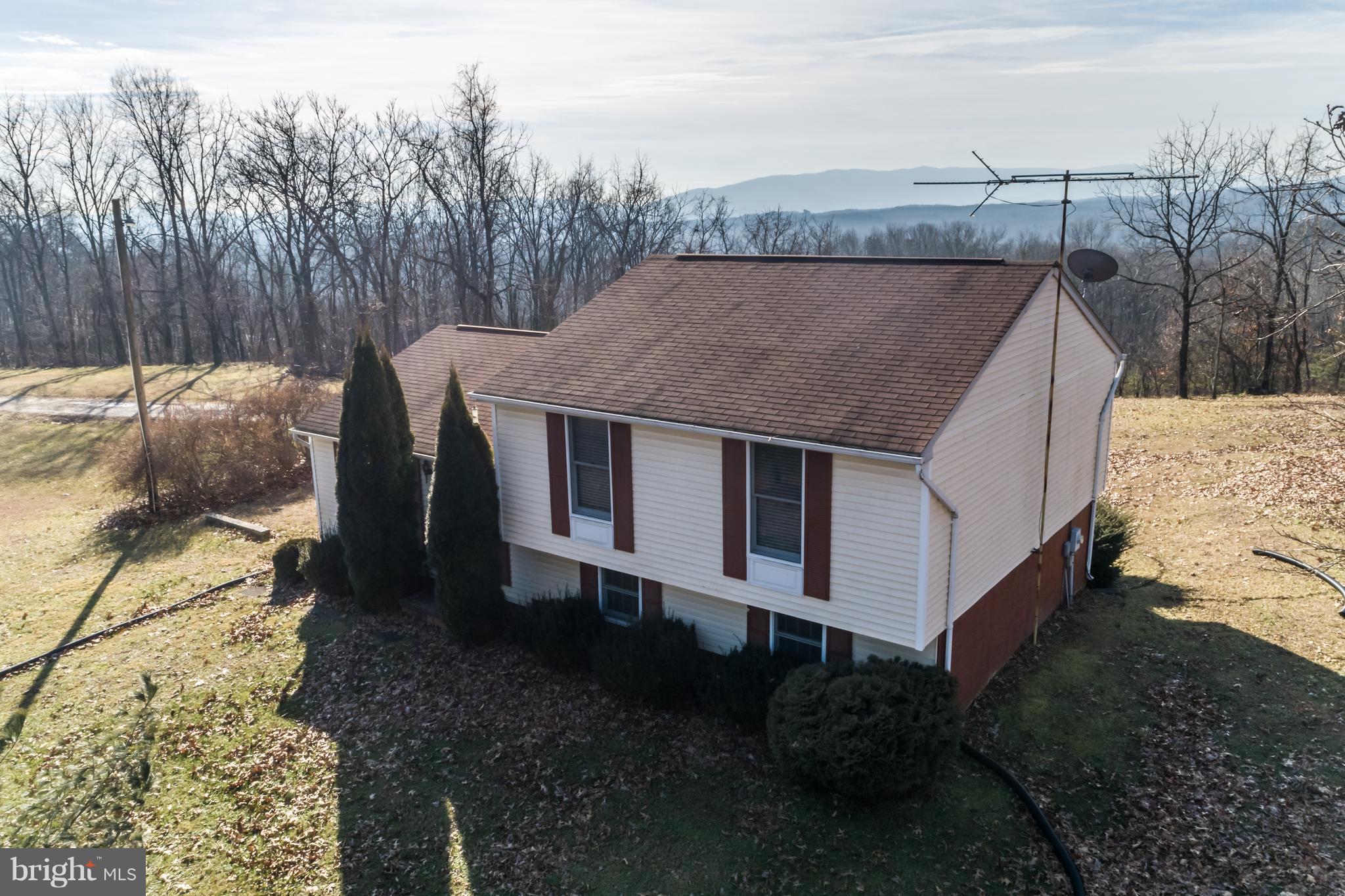 377 Cross Junction Road Cross Junction, VA 22625 - Photo 4 of 40