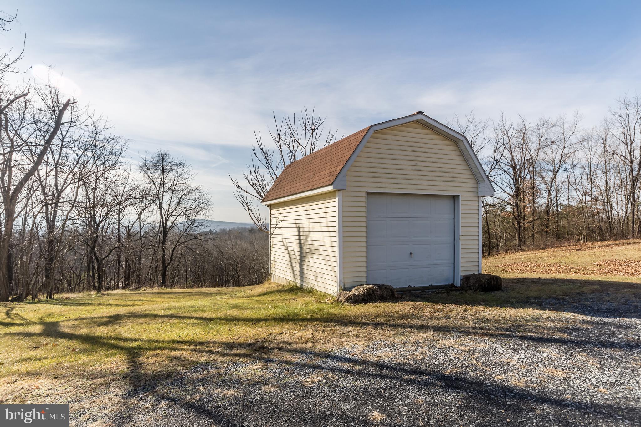 377 Cross Junction Road Cross Junction, VA 22625 - Photo 8 of 40 Detached 1 car garage w/side walk through entrance