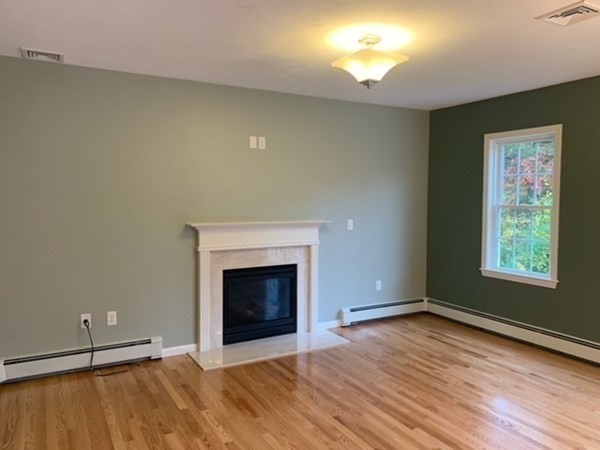 37 Box Turtle Drive Rochester, MA 02770 - Photo 5 of 20