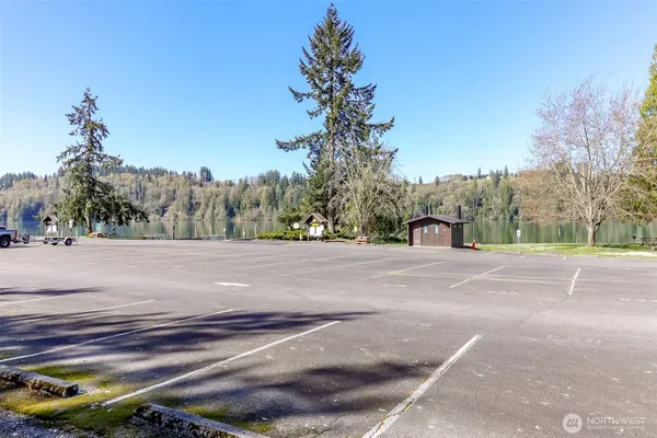 $2,600 | 130 Village Road, Mossyrock, WA 98564