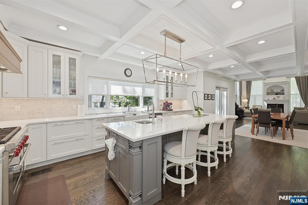 8 Ranch Lane Closter, NJ 07624 - Photo 12 of 38 Gallery Image 12