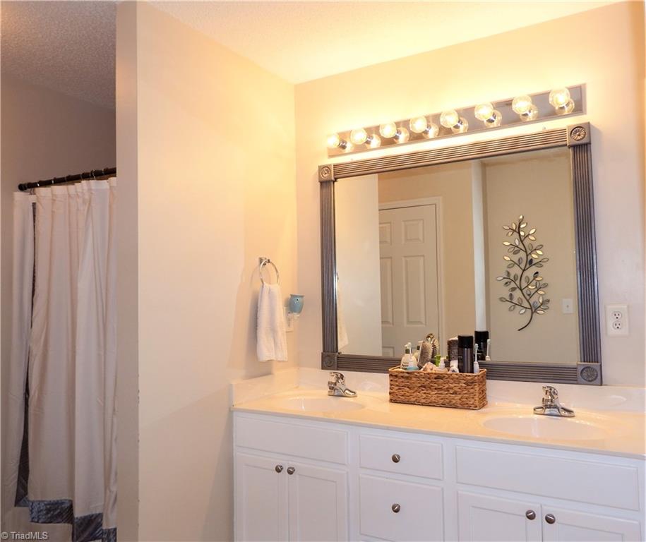 1730 Spring Path Trail Clemmons, NC 27012 - Photo 11 of 21 Gallery Image 11