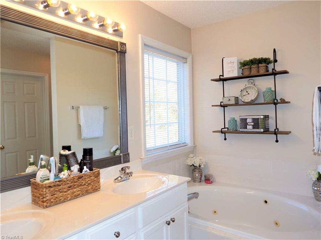 1730 Spring Path Trail Clemmons, NC 27012 - Photo 13 of 21 Gallery Image 13